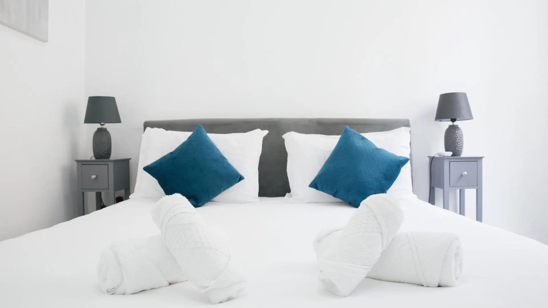 Valletta Waterfront 2 Beds Flat By Arcobnb Floriana